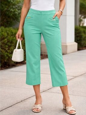Counterparts Cropped Straight-Leg Pants in Mint